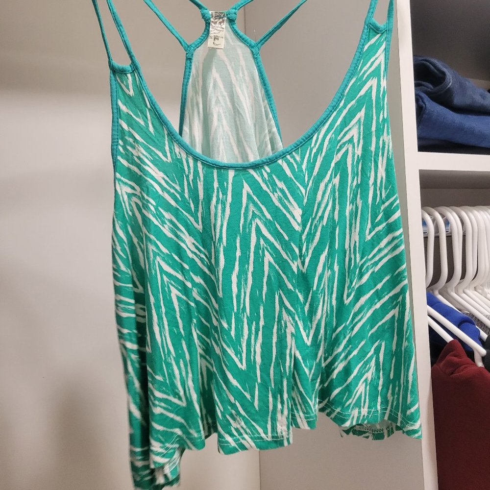 Green/White Zigzag Loose Flowy Tank Top